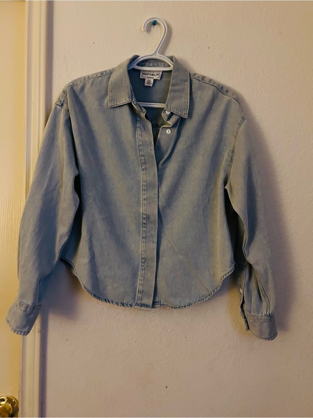 Women’s Light Wash Denim Button-Up Shirt